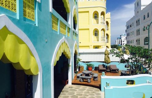 Magong Bed & Breakfast | Oceanfront Charm at The Domed Tile B&B with Breakfast