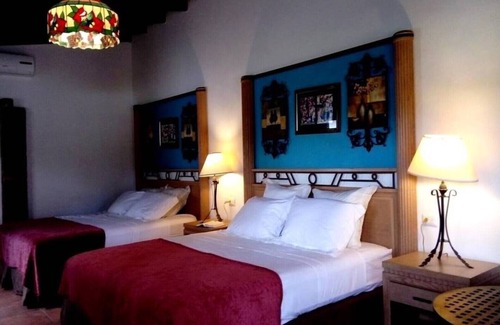 Bagope Bed & Breakfast | Discover The Domes Bed and Breakfast with Oceanfront Pools