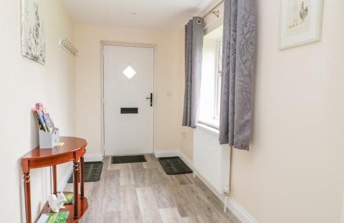 Alweston House | Exclusive Stay at The Donkey Shed: 5-Star Family Retreat