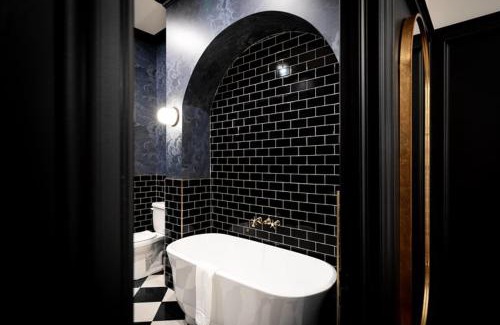 Collingwood Hotel | Eco-Friendly Retreat at The Dorchester Hotel - 10/10 Rated