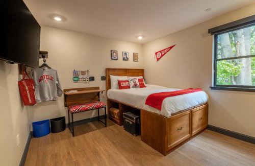 Ithaca Hotel | Discover The Dorm Hotel: Family-Friendly Stay Rated 9.1