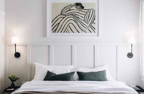 Moss Vale Bed & Breakfast | Golf Course Retreat at The Dormie House with Family-Friendly Perks