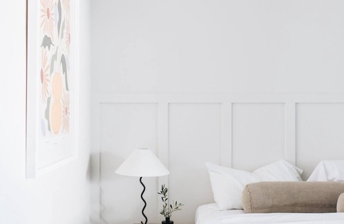 Moss Vale Bed & Breakfast | Golf Course Retreat at The Dormie House with Family-Friendly Perks