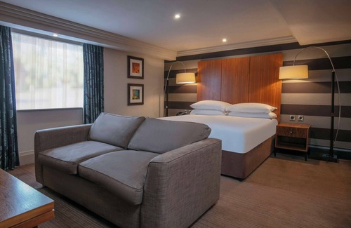 City Centre Hotel | Discover DoubleTree by Hilton Stratford-upon-Avon - 4-Star Retreat