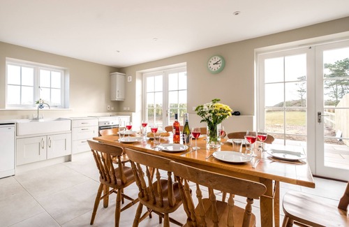 Leiston Cottage | Unwind at The Dower House: Perfect for Families & Groups