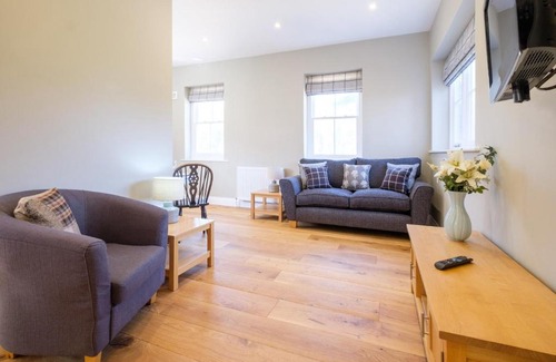 Leiston House | Exceptional Family Getaway at The Dower Retreat