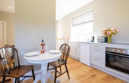 Leiston House | Exceptional Family Getaway at The Dower Retreat