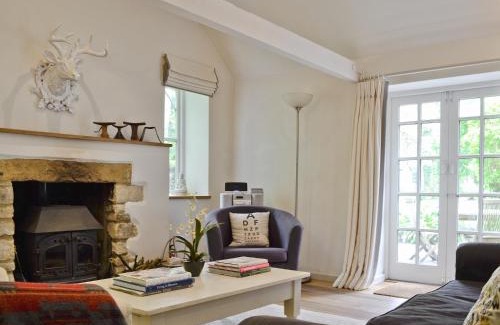 Laverton House | Pet-Friendly Retreat at The Downs Barn Lodge - Rated 8.7