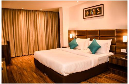 Kanpur Hotel | Comfort and Convenience at The Downtown Hotel