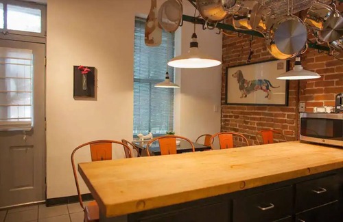 Downtown St. Louis House | Exceptional Family Retreat at The Doxie in Historic Soulard
