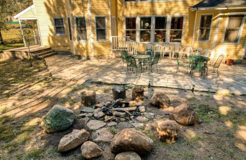 South Fork House | Discover Family-Friendly Stays at The Dragonfly Hotel