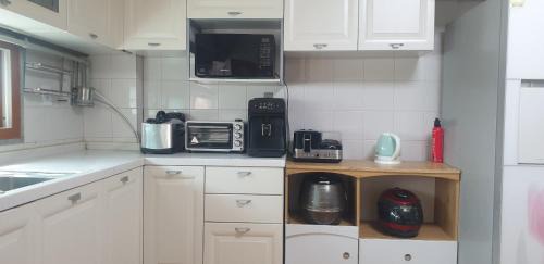 Jeonju Villa | Private Dream House with Rooftop Garden and BBQ Zone