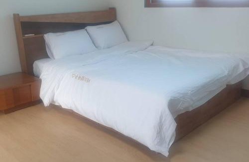 Jeonju Villa | Private Dream House with Rooftop Garden and BBQ Zone