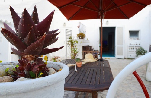 Le Forna House | Experience The Dream: Family-Friendly Island Retreat
