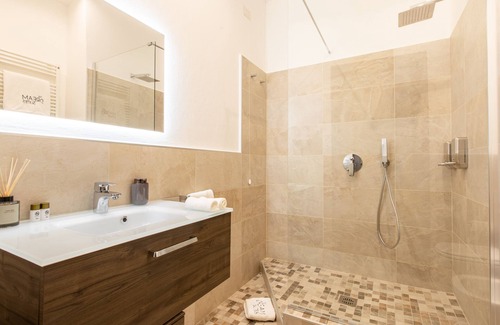 Porta Venezia Bed & Breakfast | Discover The Dream Suites: Family-Friendly & Rated 9/10