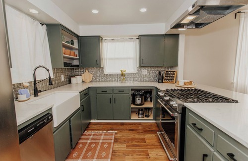 Brookview House | The Dreamiest Home on Homan - Lovely 3 Bedroom House - Near to Everything