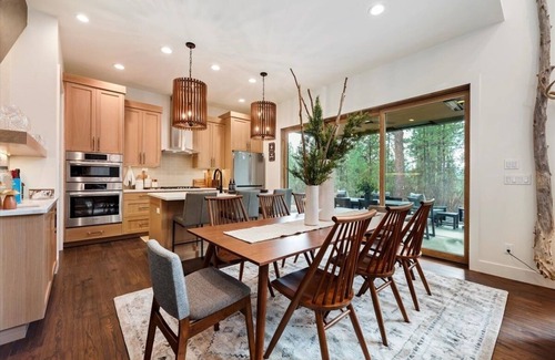 Garden Valley Cabin | The Drift: Luxury Cabin in Garden Valley - Sleeps 11