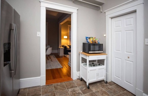 Martinsburg Apartment | The "Drop-in" Downtowner
