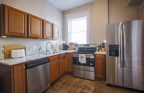 Martinsburg Apartment | The "Drop-in" Downtowner