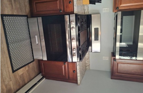 Providence Apartment | The Dual-Suite at Mt. Pleasant 2B APT Laundry "P"