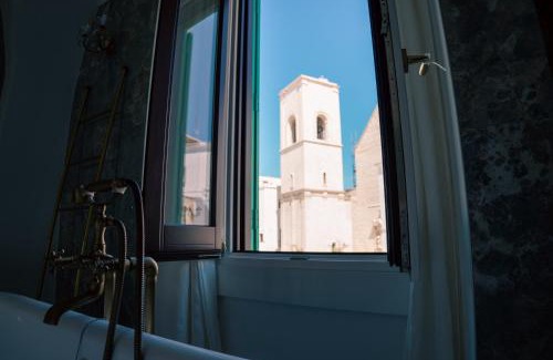 Polignano a Mare Apartment | Discover The Duchess's View: 4-Star Guest Rated Escape