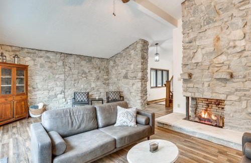 Sugar Tree House | Charming Duck Farm Sugar Tree Hideaway with Outdoor Space