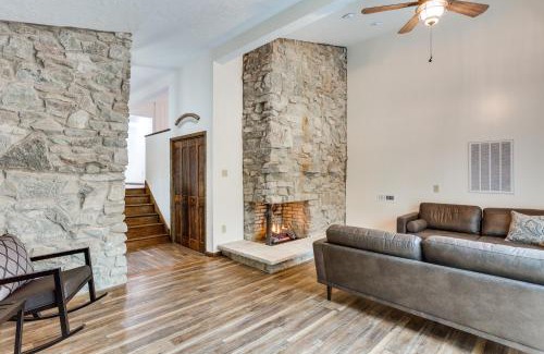 Sugar Tree House | Charming Duck Farm Sugar Tree Hideaway with Outdoor Space