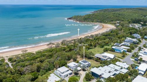 Agnes Water House | Relax at The Dūne: 4 BR Poolside Retreat by the Beach