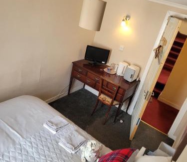Dunning Hotel | Discover Comfort at The Dunning Hotel: Pet-Friendly & Pool