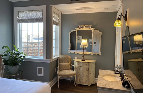 Beacon Hotel | Relaxing Retreat at The Dutchess Inn and Spa in Beacon