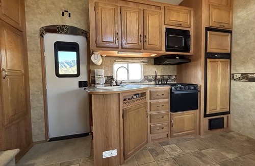 Tonto Basin House | Discover The Eagle at Roosevelt Lake: Pet-Friendly Retreat