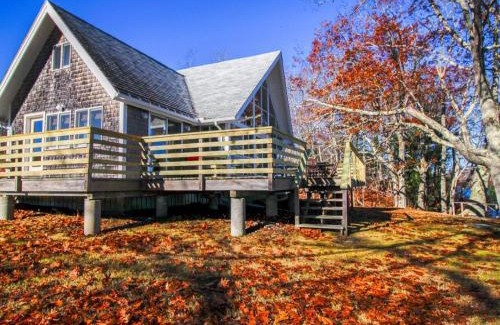 Waldoboro House | Relax at The Eagle's Nest - Family-Friendly Getaway