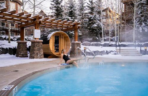 Canmore House | Experience The Eagle Suite at Stoneridge Mountain Resort