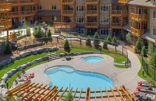 Canmore House | Experience The Eagle Suite at Stoneridge Mountain Resort