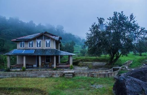 Palampur House | Discover The Earth House: Pet-Friendly Oasis with Pools