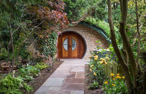 Sherborne Hotel | Elegant Retreat at The Eastbury & Spa: Oceanview Oasis