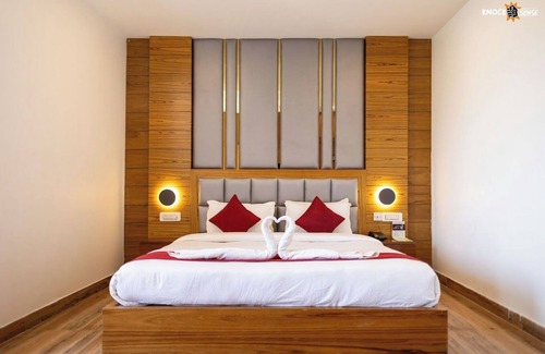 Gomti Nagar Hotel | The Ecstasy Hotel