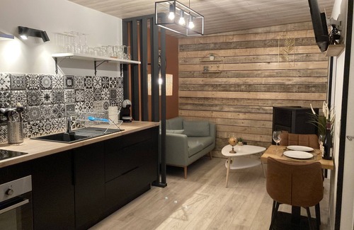 Tronquoy Ski Chalet | The Eddy Lodge: Nature Views with Nordic Bath Experience