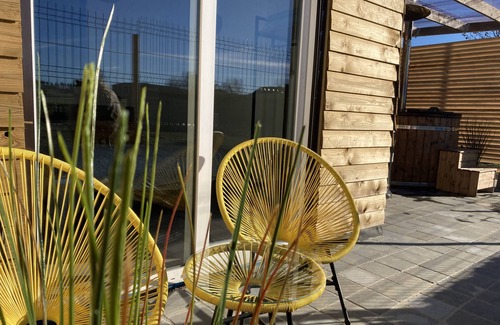 Tronquoy Ski Chalet | The Eddy Lodge: Nature Views with Nordic Bath Experience