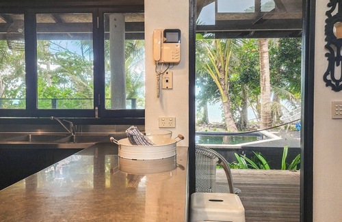 Newell House | Experience The Edge on Absolute Beachfront with Ocean Views