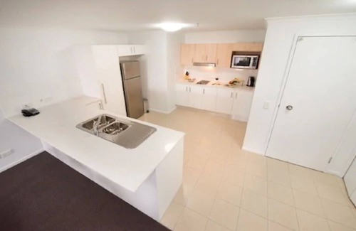 Rockhampton Apartment | Discover The Edge Apartment Hotel: 4-Star Comfort Awaits