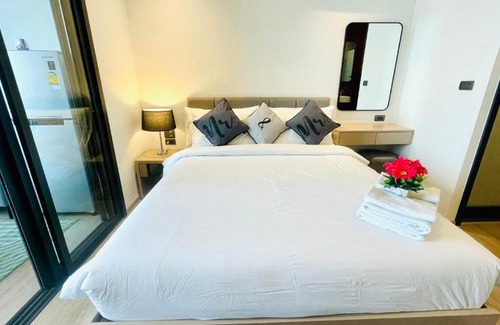 Pattaya Bay Apartment | Premier Stay at The Edge Central 582 with Pool Access