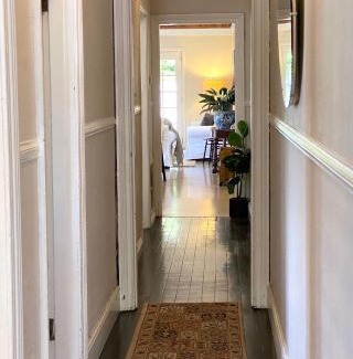 Orange House | Elegant Edward Townhouse 151 - Guest Rated: 8.8/10