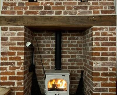 Eastbridge Hotel | The Eelsfoot inn
