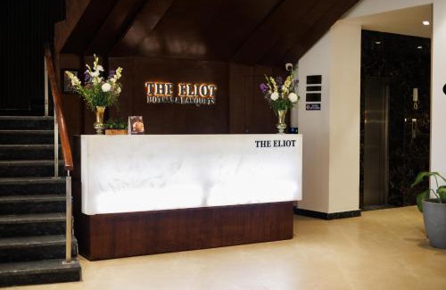 Noida Hotel | Affordable Stay at The Eliot Hotel & Banquet with Dining