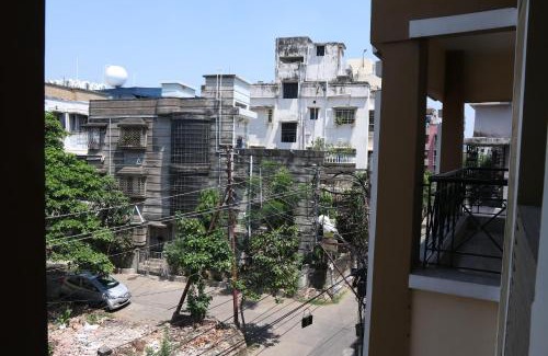 Kolkata Bed & Breakfast | Premier Stay at The Elite Apartment Hotel with Great Amenities