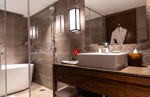 Kolar Hotel | Discover The Elite Narasapura with Pool and Family Amenities