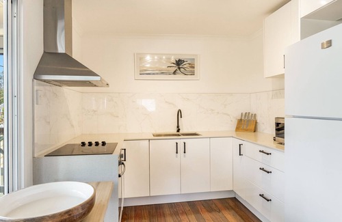 Yamba House | Pet Friendly Retreat at The Elks with Oceanfront Views