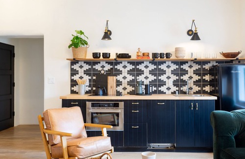 Santa Fe Apartment | Exquisite Ella-Mila: 2 Bedroom Retreat Near the Plaza