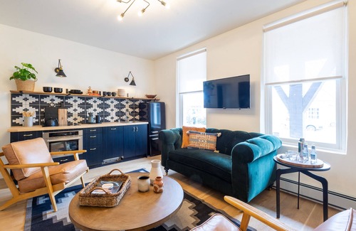 Santa Fe Apartment | Exquisite Ella-Mila: 2 Bedroom Retreat Near the Plaza
